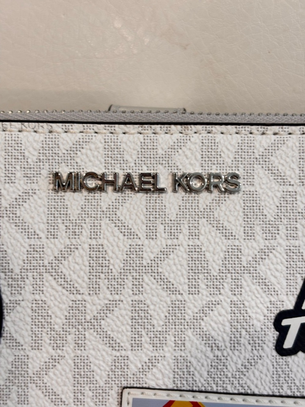 Michael Kors Jet Set Travel Large Embellished Signature Logo Wristlet NWT $278+ - Picture 3 of 14